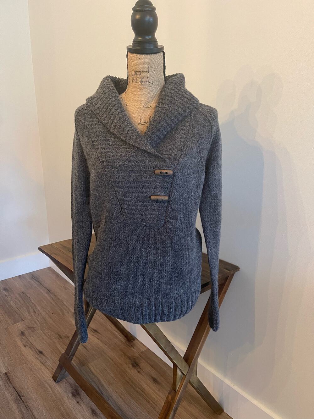Gander Mountain Guide Series Gray Sweater Size Medium